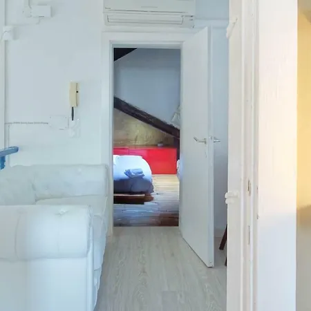 Mariangela Artist's Apartament